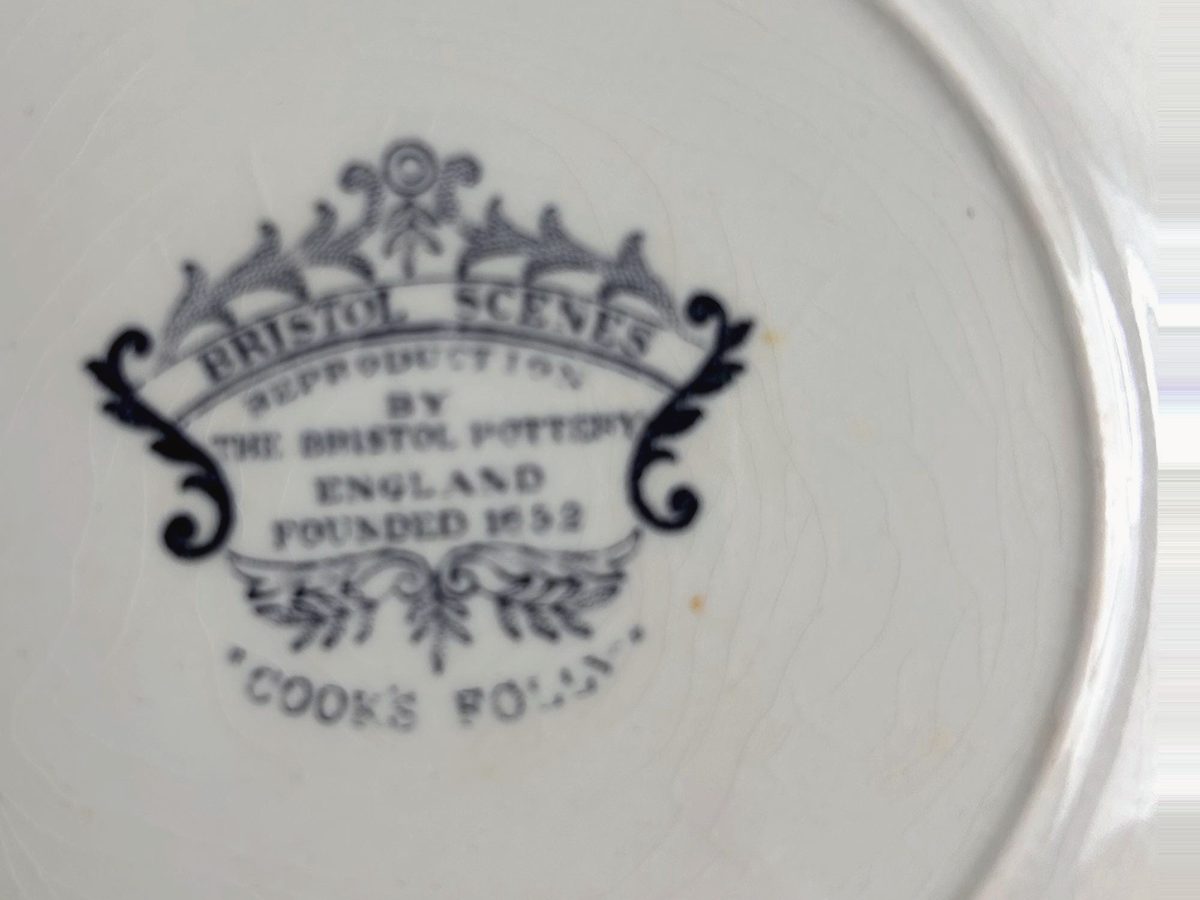 Marchio Bristol Scenes Reproduction by The Bristol Pottery England Founded 1652, Cook’s Folly